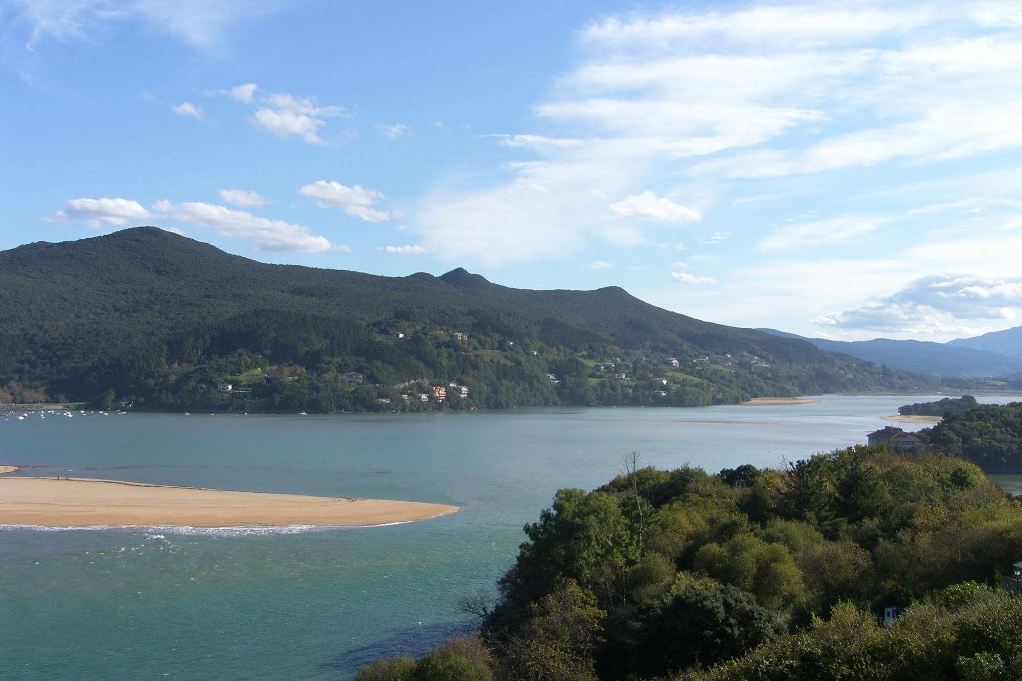 Apartamentos Mundaka Exterior photo